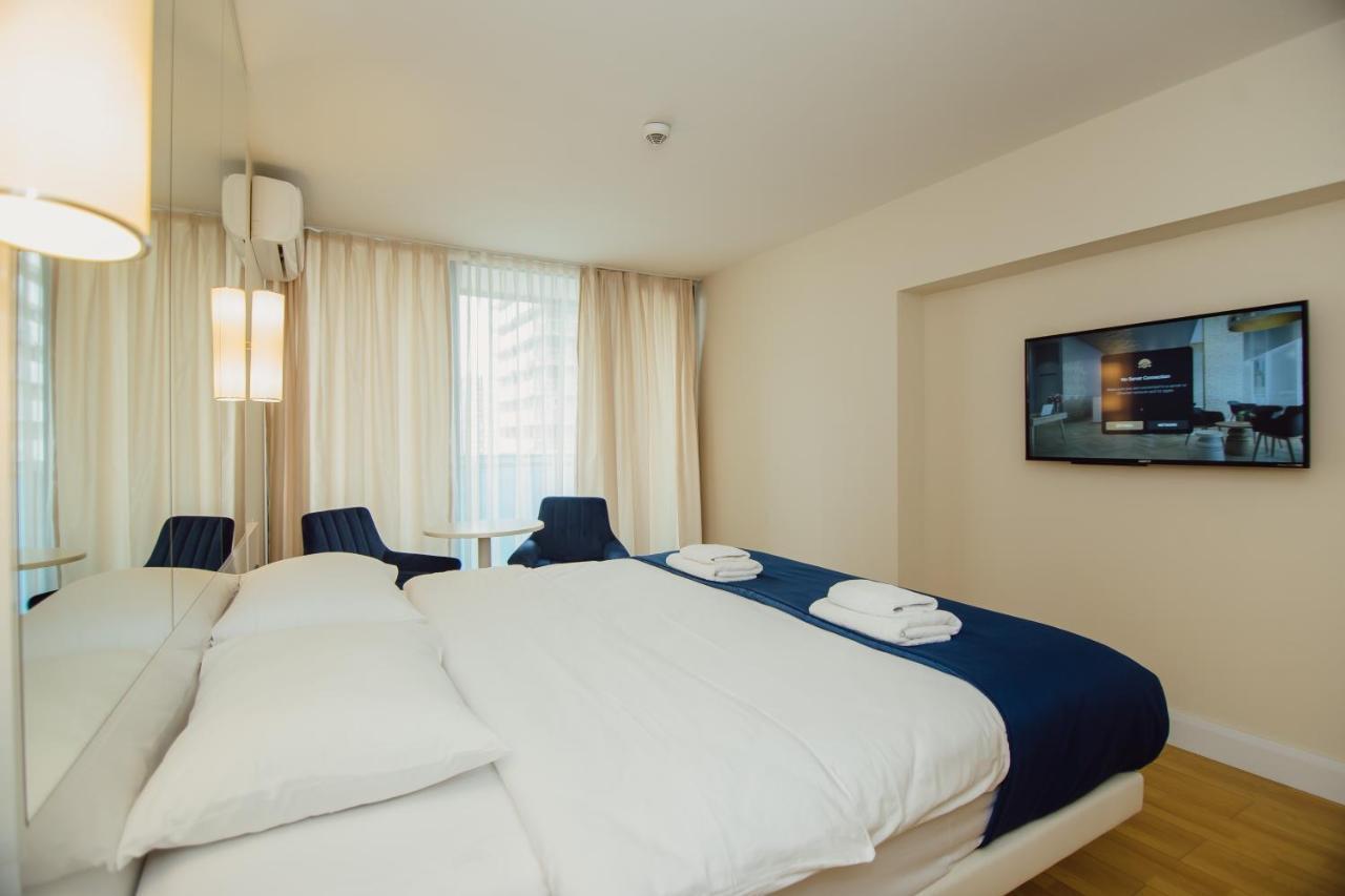 Premium Aparthotel With Sea View Batumi Exteriör bild