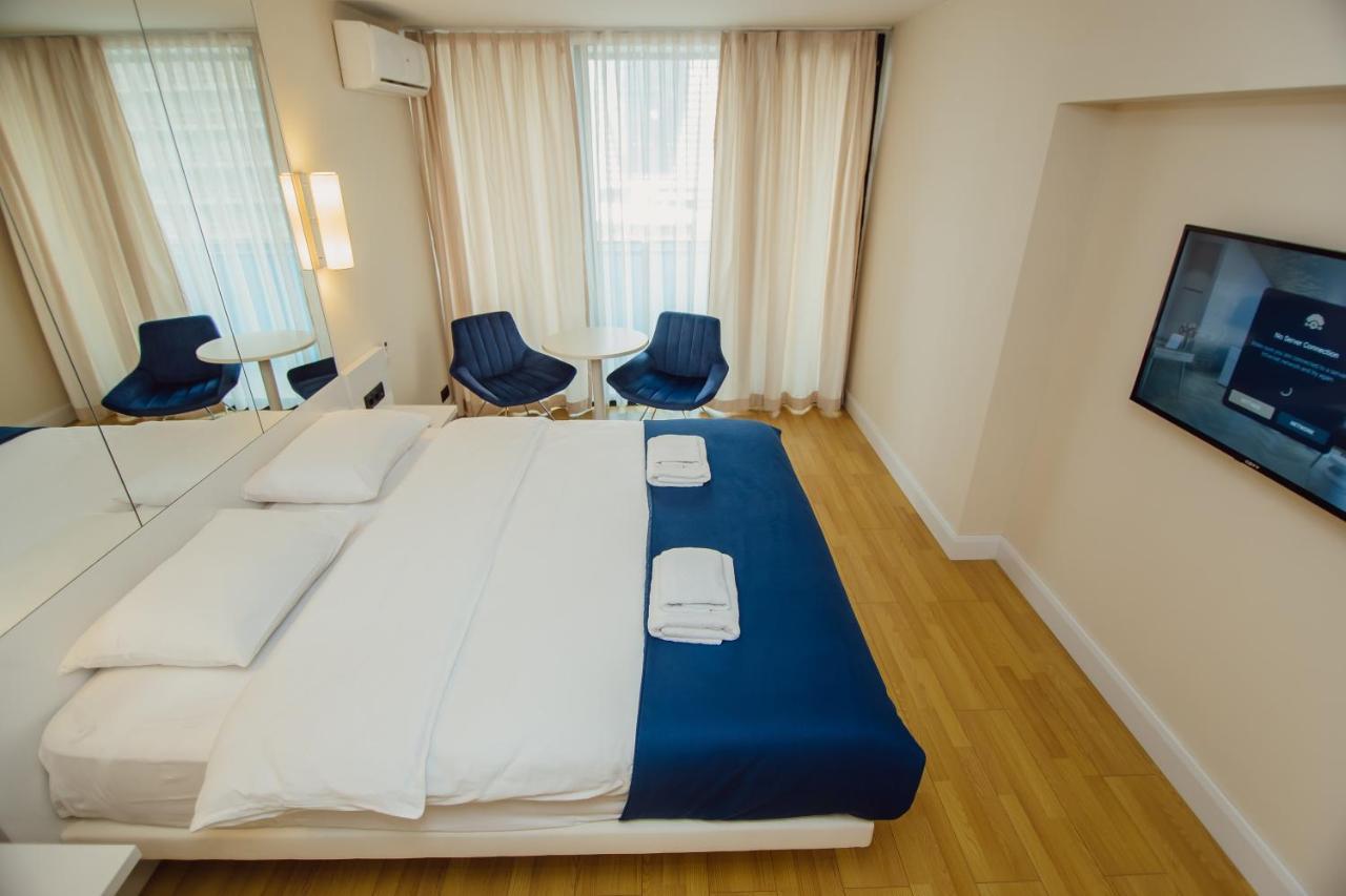 Premium Aparthotel With Sea View Batumi Exteriör bild