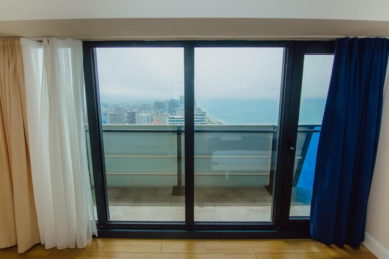 Premium Aparthotel With Sea View Batumi Exteriör bild