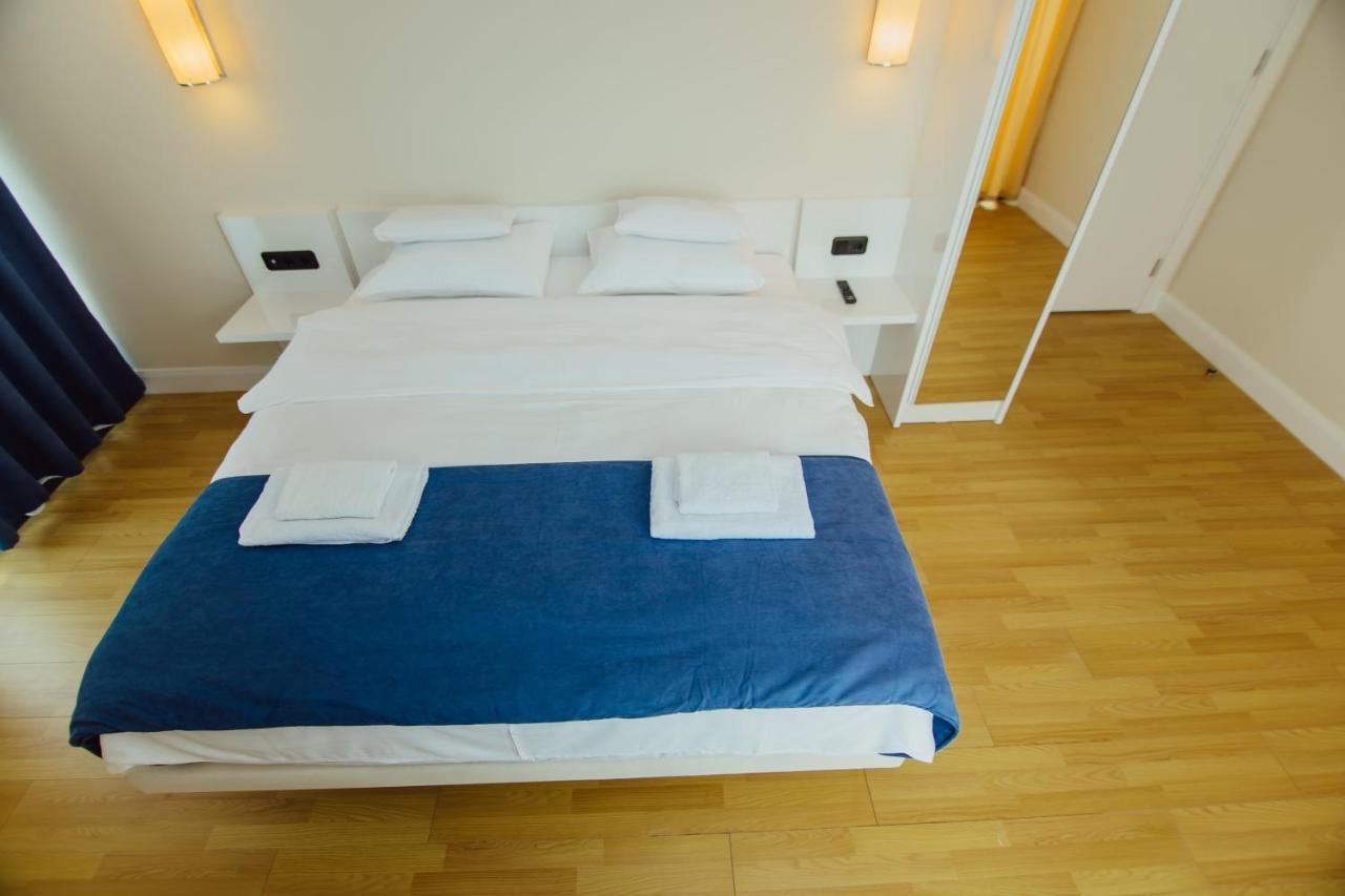 Premium Aparthotel With Sea View Batumi Exteriör bild