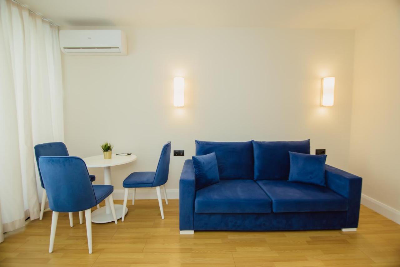 Premium Aparthotel With Sea View Batumi Exteriör bild