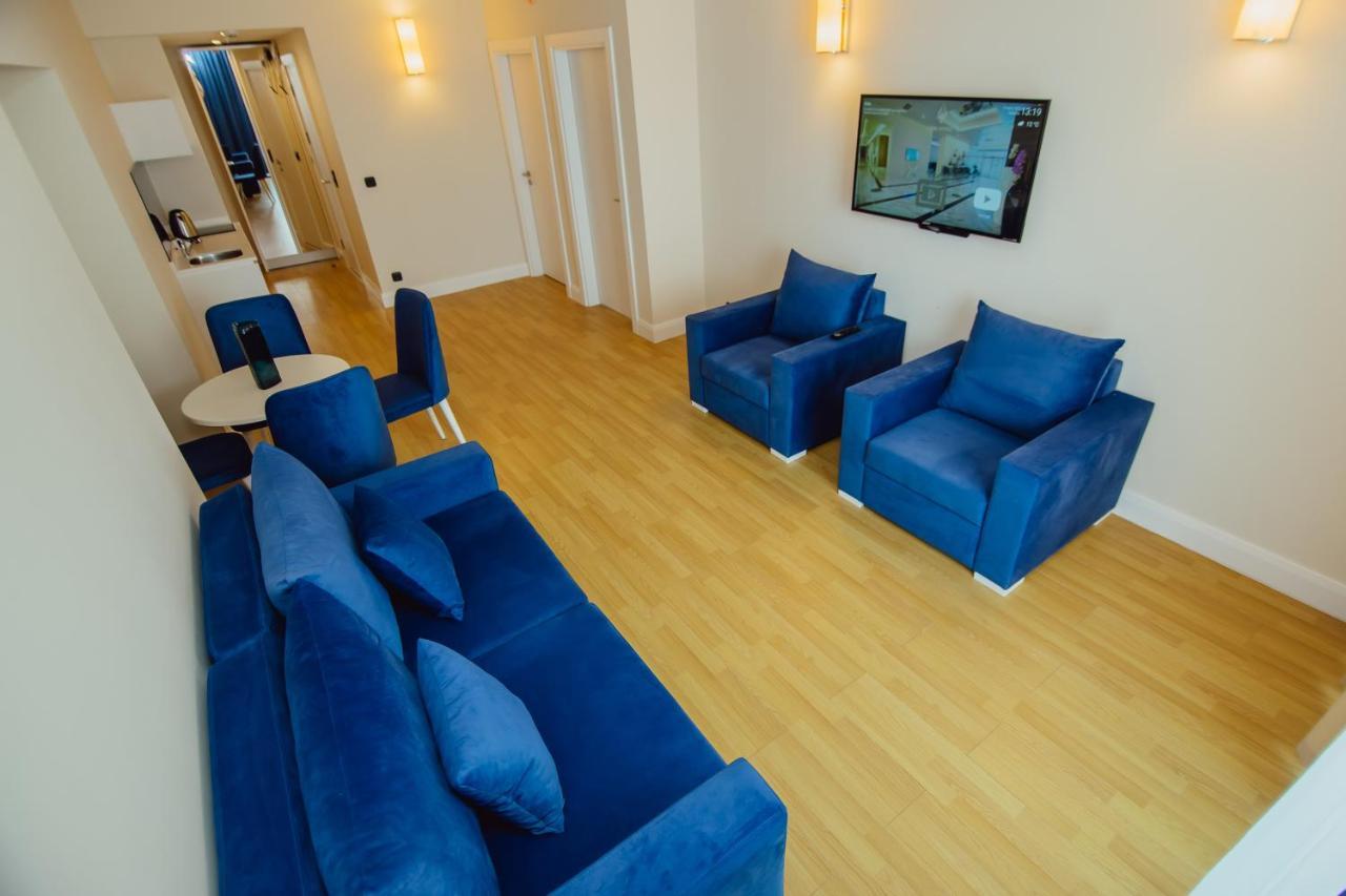 Premium Aparthotel With Sea View Batumi Exteriör bild