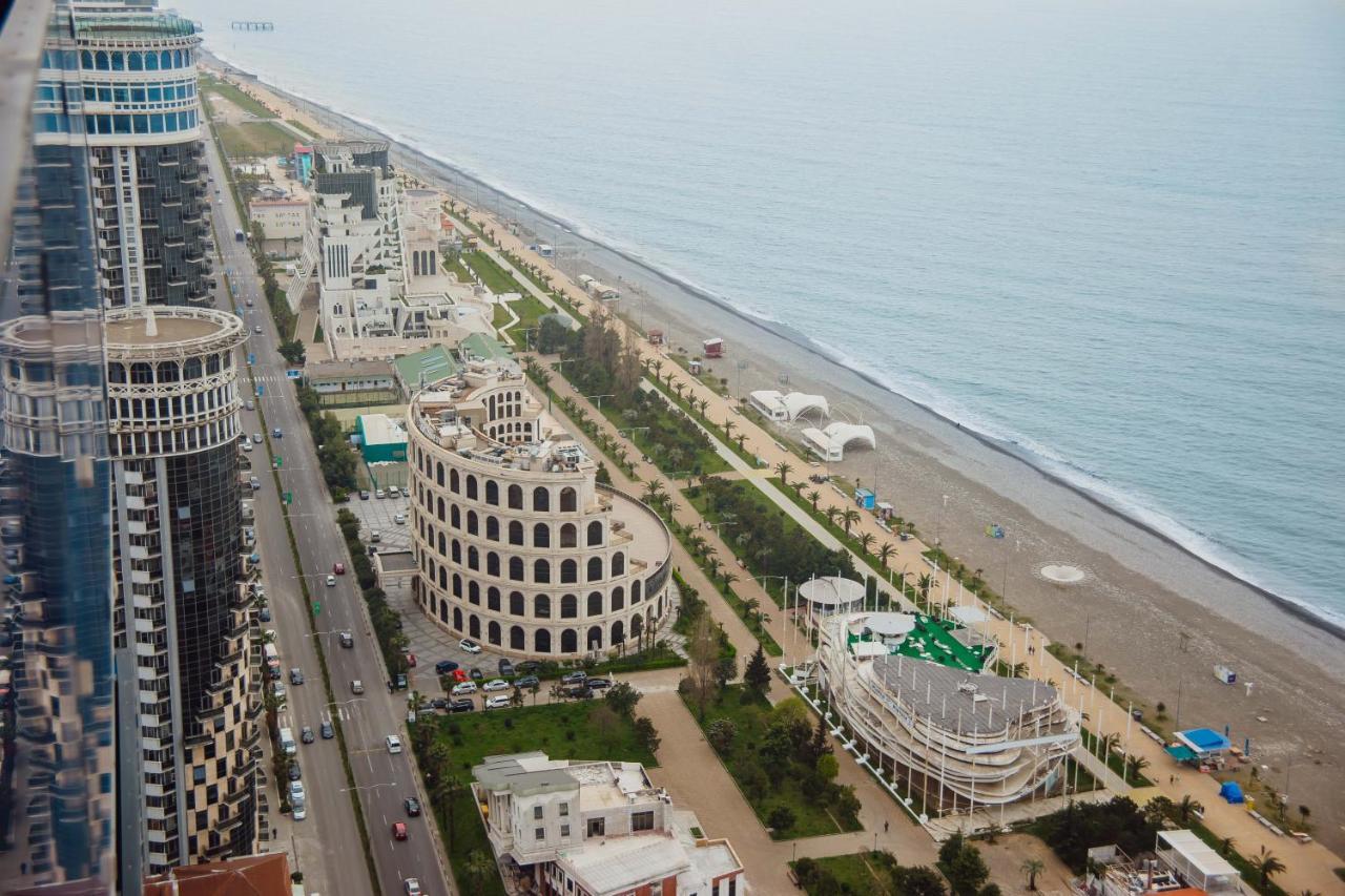 Premium Aparthotel With Sea View Batumi Exteriör bild