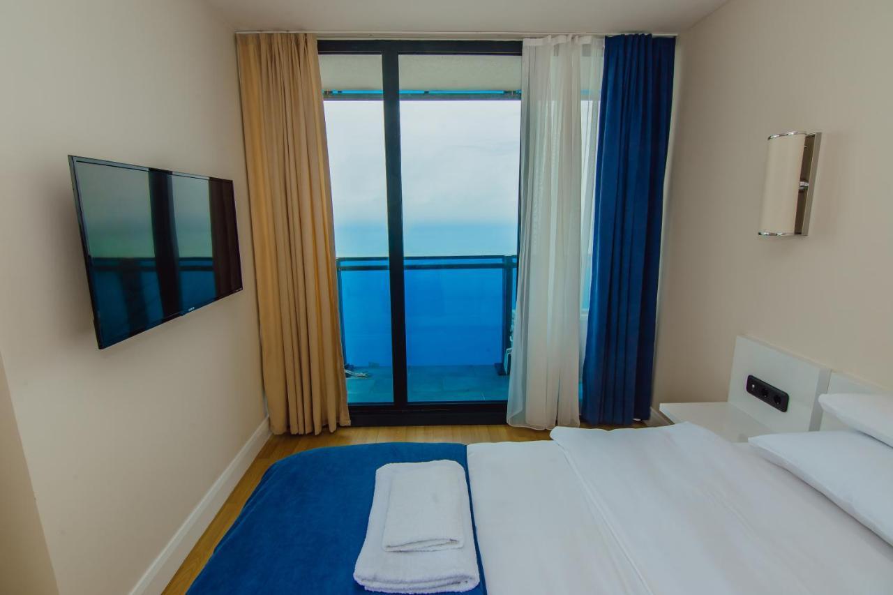 Premium Aparthotel With Sea View Batumi Exteriör bild