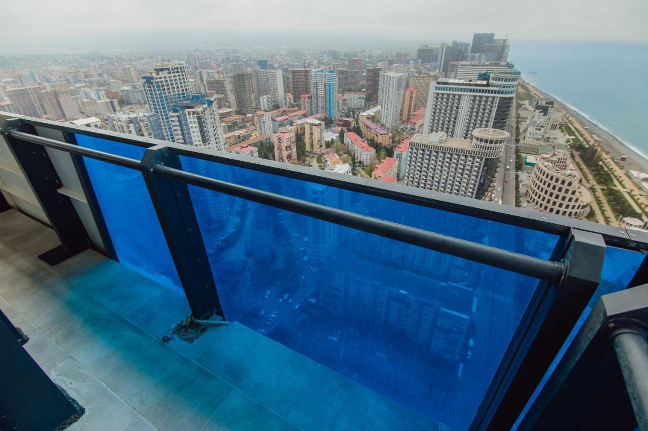 Premium Aparthotel With Sea View Batumi Exteriör bild