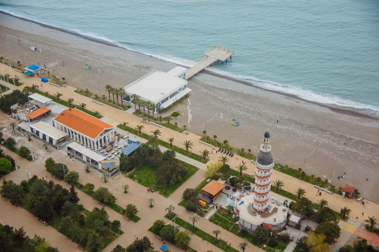 Premium Aparthotel With Sea View Batumi Exteriör bild